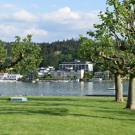 Bullsliving Seeapartment 1 Am Corso Daire